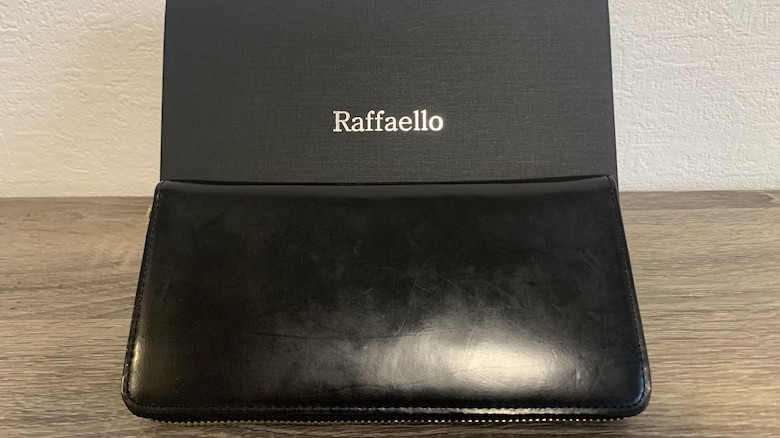 【品質と評判はどう？】ラファエロの革財布を1年使用してみた感想